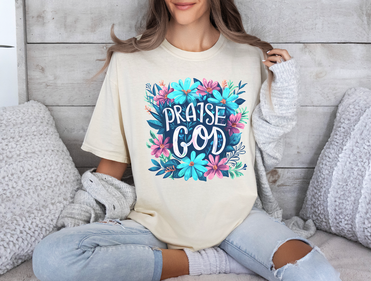 Praise God Women's Comfort Colors Shirt